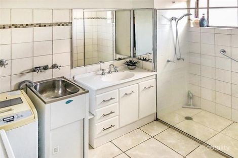 Property photo of 4/2 Twenty Eighth Avenue Palm Beach QLD 4221