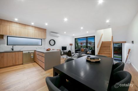 Property photo of 4/1067 Doncaster Road Doncaster East VIC 3109