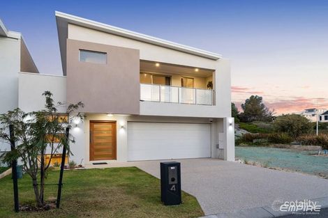 4 Alpha Way, North Coogee, WA 6163