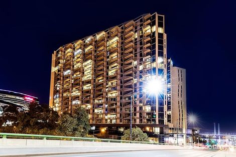 Property photo of 1807/673-683 La Trobe Street Docklands VIC 3008