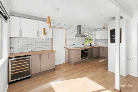 Property photo of 3 Simpson Street Valentine NSW 2280
