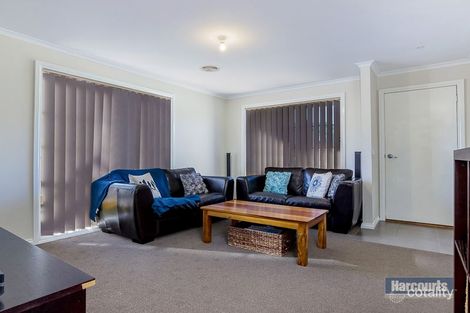 Property photo of 2 Emma Close Drouin VIC 3818