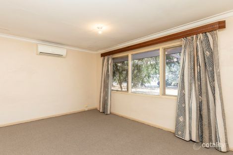 Property photo of 4 Hadlow Place Thornlie WA 6108