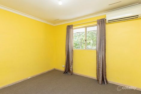 Property photo of 4 Hadlow Place Thornlie WA 6108