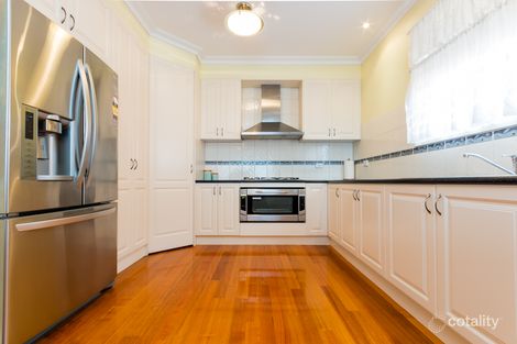 Property photo of 33 Oakgrove Drive Narre Warren South VIC 3805