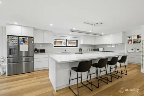 Property photo of 8 Kano Close Bonnyrigg NSW 2177
