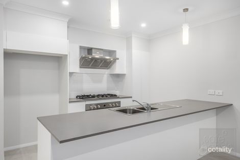 Property photo of 1 Downie Lane Wallsend NSW 2287