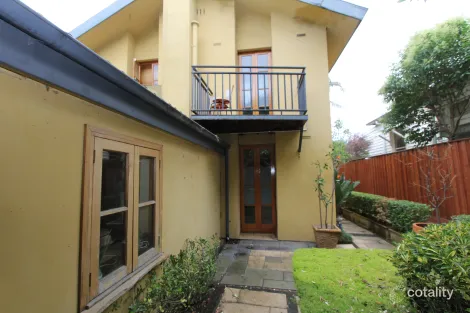 1/10 Kendall St, Elwood, VIC 3184