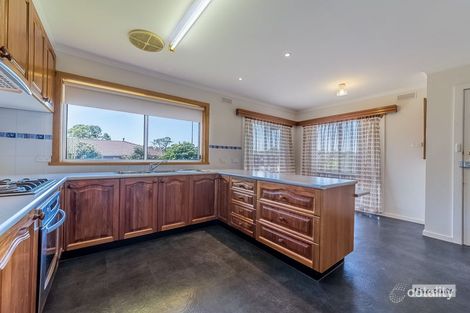 Property photo of 215A Princes Way Drouin VIC 3818