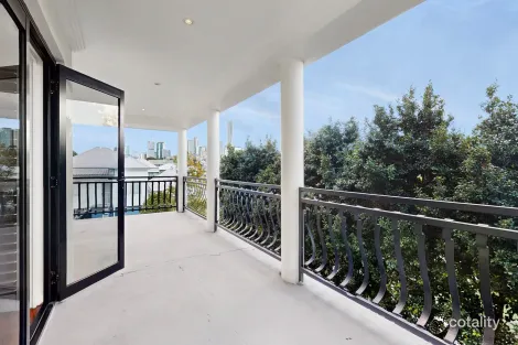 Property photo of 226 Kent Street New Farm QLD 4005