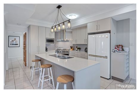 Property photo of 17 Haven Close Norman Gardens QLD 4701