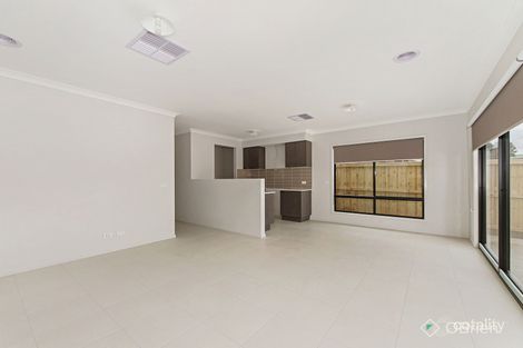 Property photo of 35 Higgins Street Fraser Rise VIC 3336