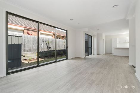 Property photo of 2/5 Melville Avenue Frankston VIC 3199