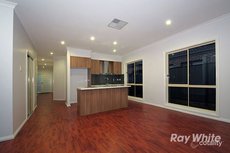 18 Appaloosa Gr, Clyde North, VIC 3978