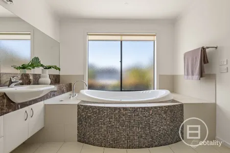 Property photo of 3 Examiner Street Maribyrnong VIC 3032