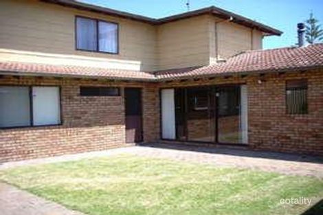 Property photo of 3 Rocklea Place Silver Sands WA 6210