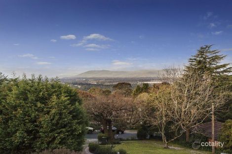 8 Pleasant View Cres, Wheelers Hill, VIC 3150