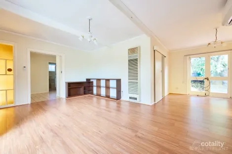 Property photo of 5 Oaklands Crescent Frankston VIC 3199