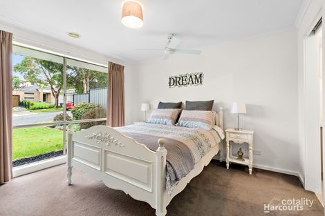 Property photo of 13 Lucerne Circuit Pakenham VIC 3810