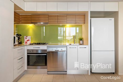 Property photo of 2412/100 Harbour Esplanade Docklands VIC 3008