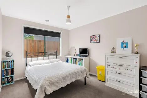 Property photo of 11 Oldtrack Place Hoppers Crossing VIC 3029