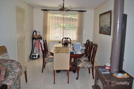Property photo of 2 Fishburn Close Lurnea NSW 2170