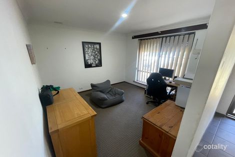 Property photo of 6 De Grey Close Cooloongup WA 6168
