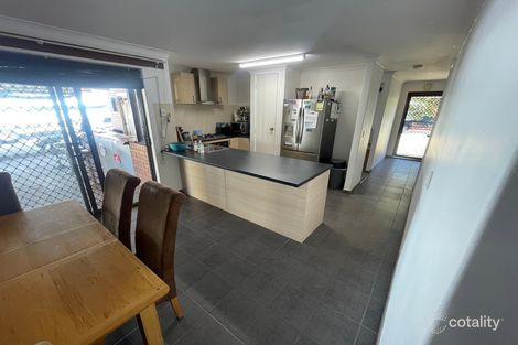 Property photo of 6 De Grey Close Cooloongup WA 6168
