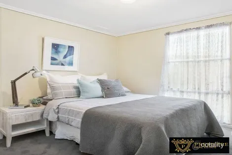 Property photo of 36 Valepark Crescent Cranbourne VIC 3977