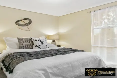 Property photo of 36 Valepark Crescent Cranbourne VIC 3977