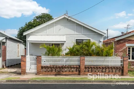 Property photo of 43 Macquarie Street Mayfield NSW 2304