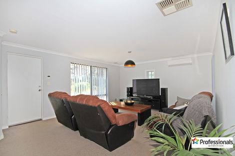 Property photo of 31 Brookside Gardens Caversham WA 6055