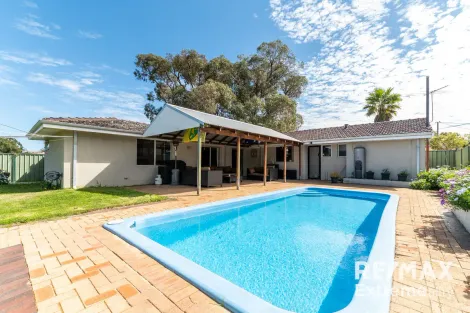 16 Mayflower Cres, Craigie, WA 6025