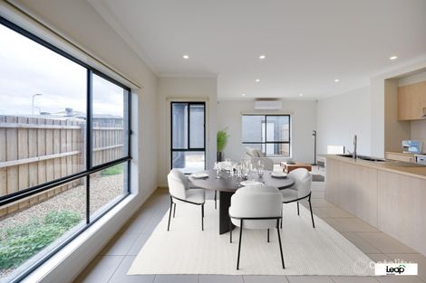 Property photo of 19 Mahla Avenue Wollert VIC 3750