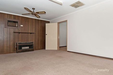 Property photo of 3 Edward Crescent Evanston Park SA 5116