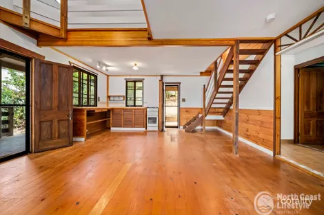 Property photo of 7 Burra Burra Close Ocean Shores NSW 2483