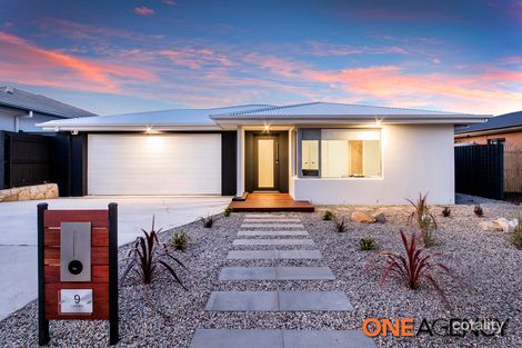 Property photo of 9 Laffan Street Coombs ACT 2611