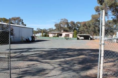 30 Clianthus Rd, Kambalda West, WA 6442