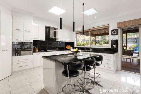 Property photo of 14 Bond Street Mount Waverley VIC 3149