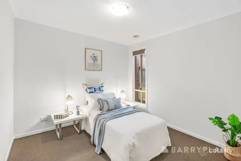 Property photo of 8 Ballantine Street Tarneit VIC 3029