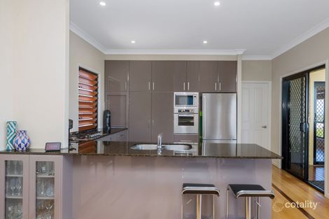Property photo of 18 Cashell Crescent Bushland Beach QLD 4818