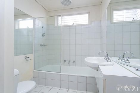 Property photo of 250 Esplanade East Port Melbourne VIC 3207