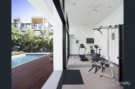 Property photo of 215/10 Pidgeon Close West End QLD 4101