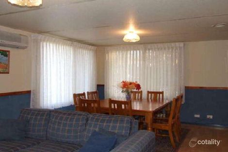 Property photo of 12 Northstoke Way Orange NSW 2800