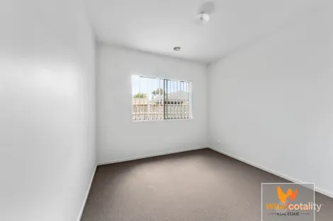 Property photo of 62 Brocker Street Clyde North VIC 3978