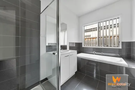 62 Brocker St, Clyde North, VIC 3978