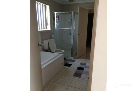 6/32 Papworth Pl, Meadow Heights, VIC 3048