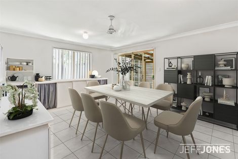 Property photo of 64 Silky Oak Crescent Carindale QLD 4152