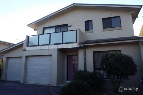 2/11 Sweet St, Warners Bay, NSW 2282