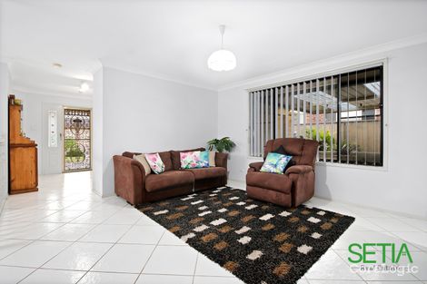 Property photo of 7 Hillview Place Glendenning NSW 2761